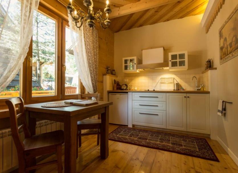 Kitchen Photo