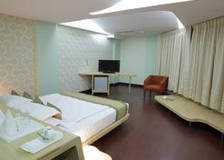 Hotel Blue Heaven - Jaipur - Bedroom