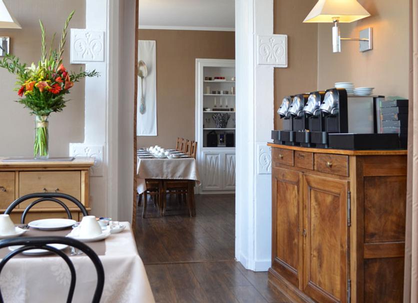 Dining room Photo