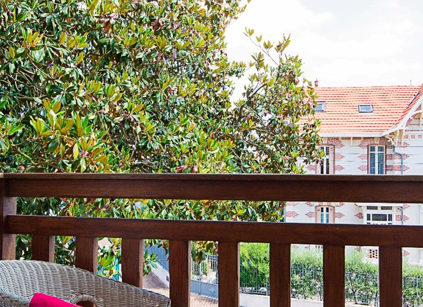 Balcony Photo