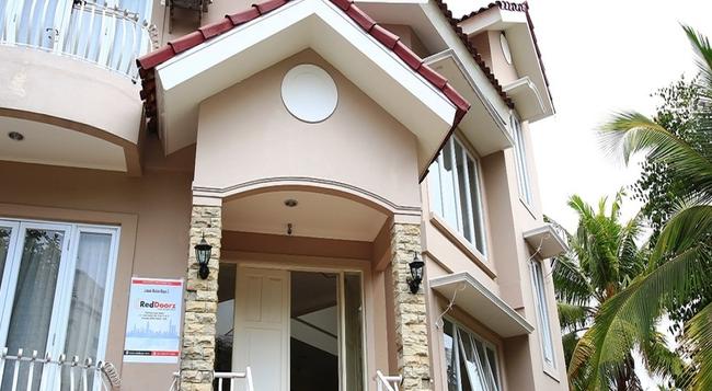 RedDoorz @ Lebak Bulus Raya 2 - South Jakarta - Building