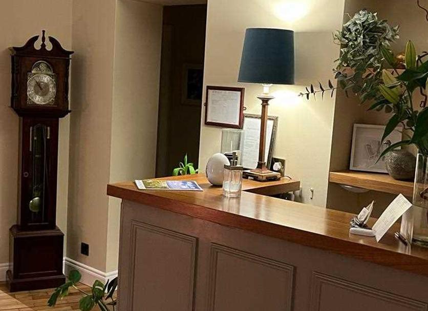 Front desk Photo