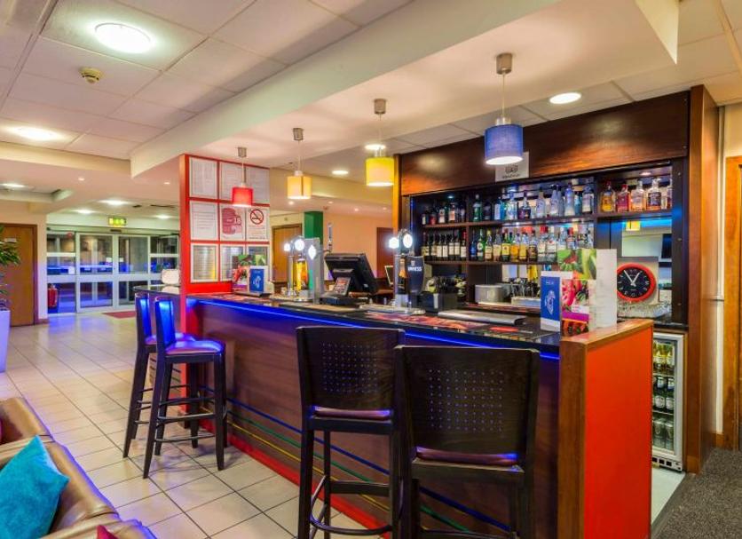 Bar Photo