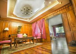 Empress Residence Resort & Spa - Siem Reap - Living room