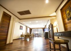 Empress Residence Resort & Spa - Siem Reap - Living room