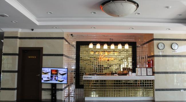Vera Hotel - Angeles City - Front desk